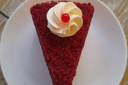 Пирожные Красный бархат