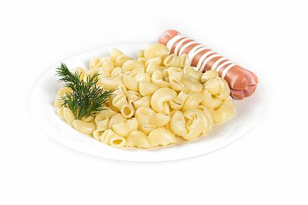 Макароны с молочными сосисками