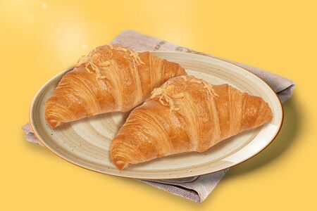 Круассан с ветчиной и сыром