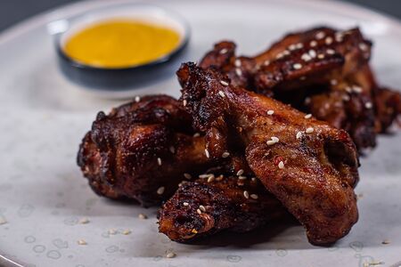 Chicken Wings с соусом