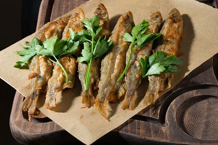 Жареная мойва