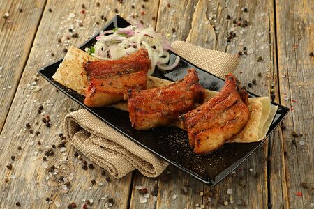 Шашлык из свиных ребер