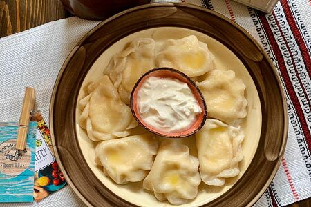 Вареники с соленым творогом и укропом