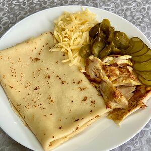 Блин с курицей и сыром