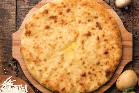 Осетинский пирог с картофелем и сыром