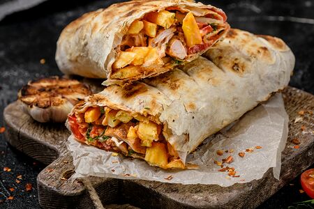 Бурум по-гречески с курицей