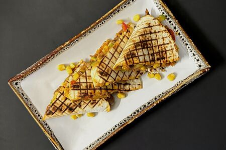 Кесадилья с говядиной