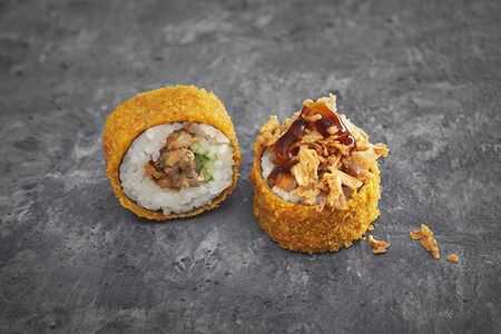 Темпура с жареным лососем