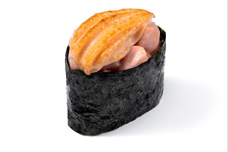 Гункан с запеченным лососем