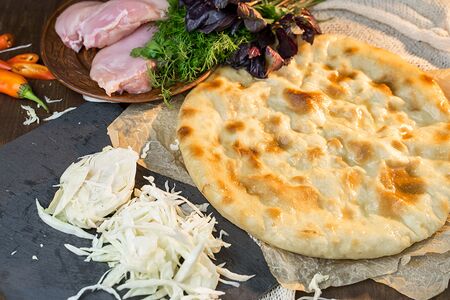 Пирог с курицей и капустой