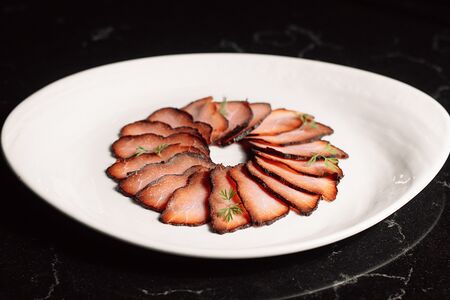 Сыровяленый кызылык из конины