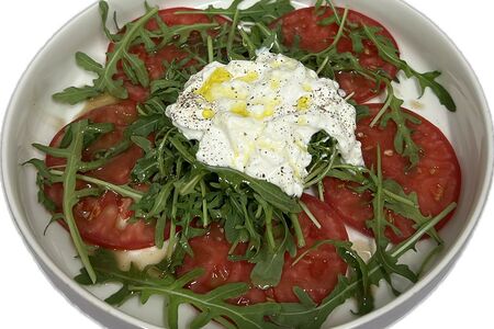 Д Страчателла с томатами и рукколой