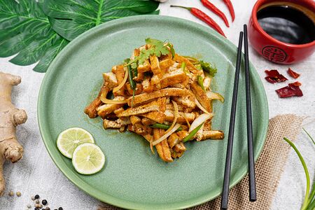 Острый тофу/麻辣豆腐叶