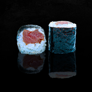 Ролл с тунцом