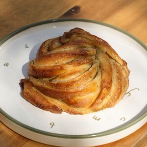 Булка с кардамоном
