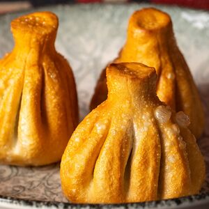 Жареные хинкали с говядиной и свининой