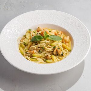 Паста с цукини и креветками