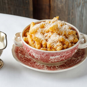 Френч-фрайс с трюфельным соусом 
