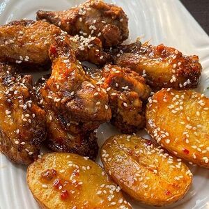 Крылышки куриные (5 шт.) с картофелем