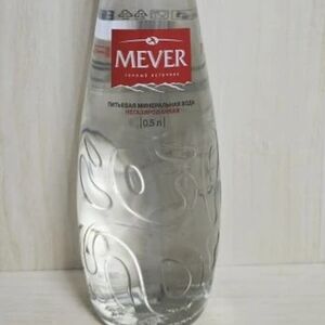 Вода Mever негаз 