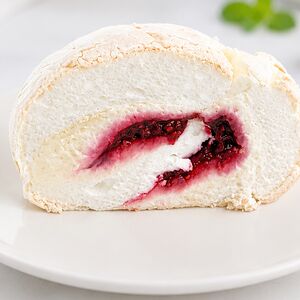 Меренговый рулет 