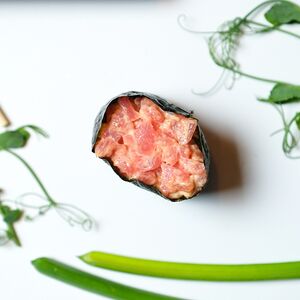 Спайси магура гункан