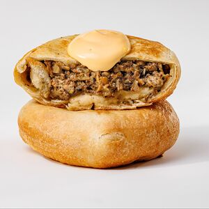 Беляш с грибами