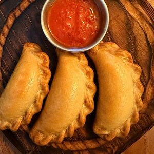 Эмпанадас с бычьими хвостами