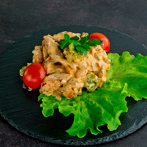 Курица с овощами в сливочном соусе