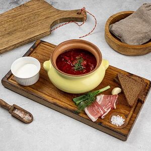Борщ с говядиной и салом