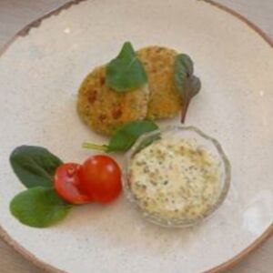 Котлеты овощные с форелью с соусом тартар