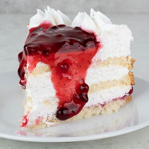 Йогуртово-брусничный торт