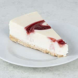 Чизкейк с клубничным джемом