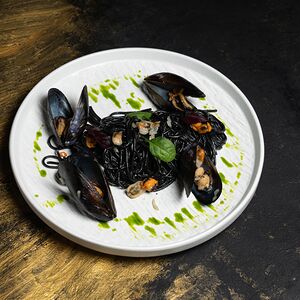 Черная паста 