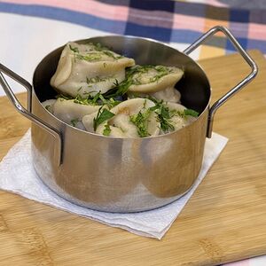 Пельмени с бараниной, зирой и барбарисом 