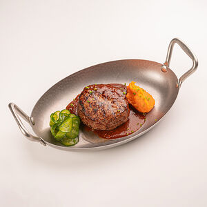 Котлета Говяжья с перечным соусом