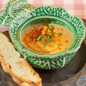 Суп-фондю с чеддером и кукурузой