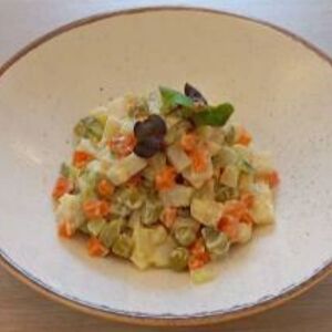 Оливье с кальмарами