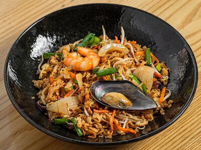 Жареный рис с морепродуктами