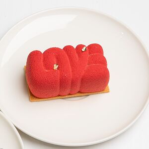 Пирожное Love Фисташка-клубника