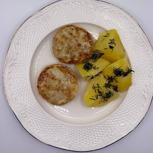 Биточки из индейки с брокколи