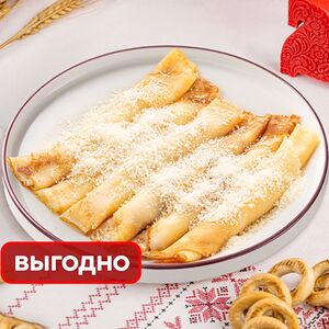 Большая порция блинчиков с сыром и ветчиной