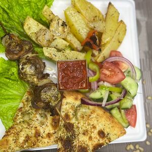 6. Шашлык/Картофель по-деревенски/Соус Сацебели/Лаваш