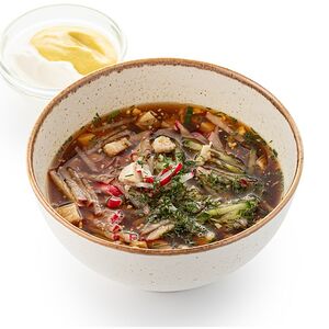Окрошка на квасе со сметаной и горчицей