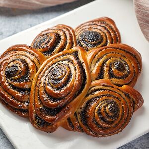 Сдоба с маком