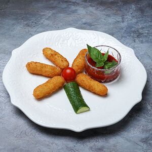 Сырные палочки с кетчупом