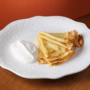 Блинчики со сметаной