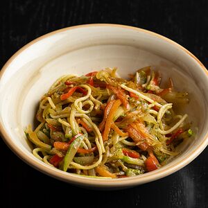 Спагетти с овощами