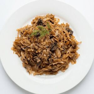 Капуста, тушенная с фасолью