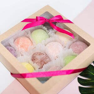 Моти в подарочной упаковке из 12 штук